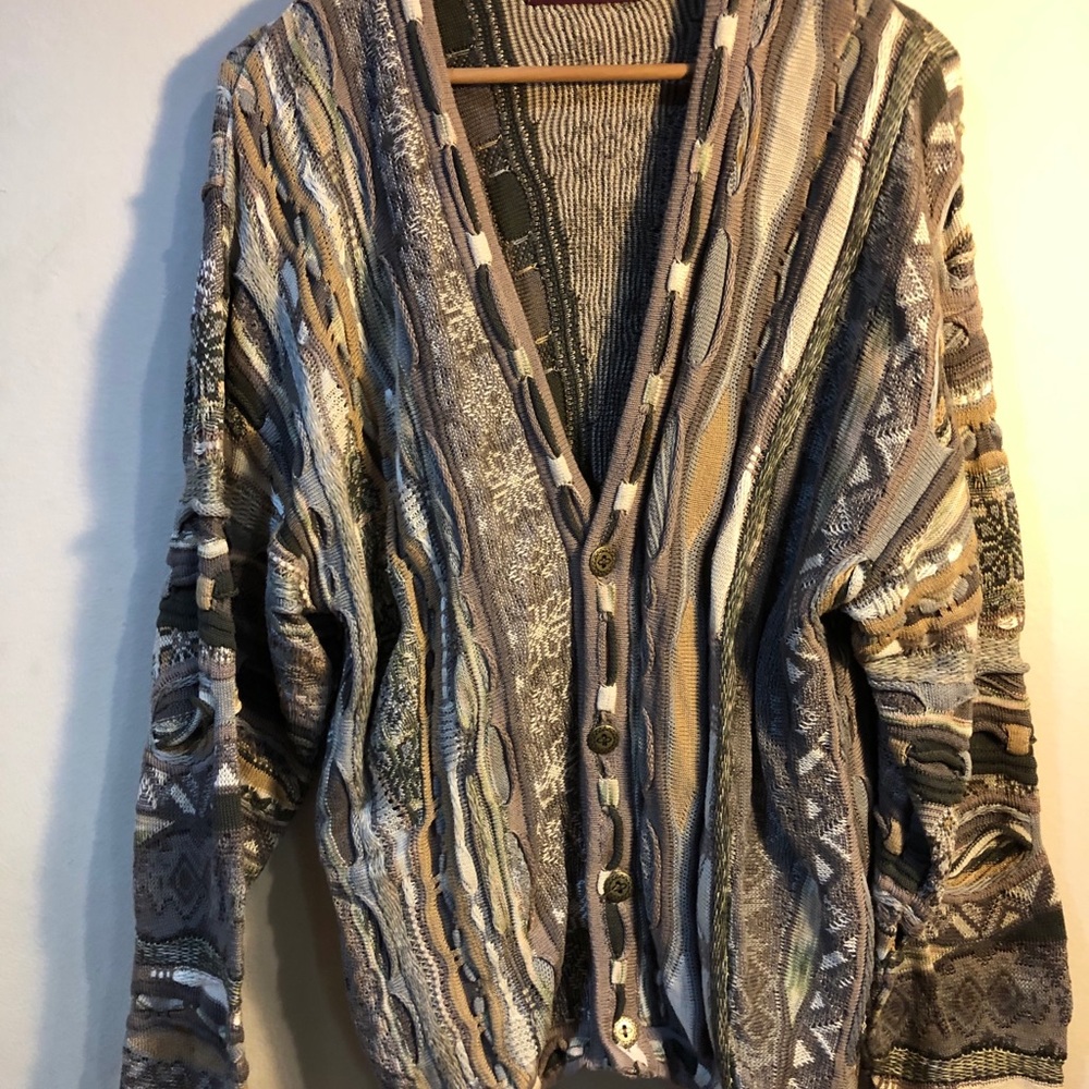 Tundra men’s sweater